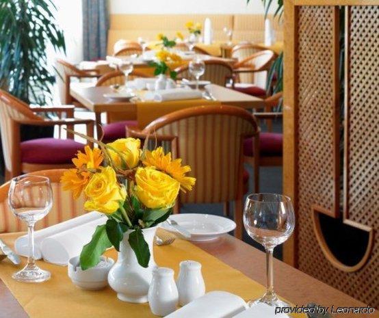 Sachsenpark-Hotel Lipsia Ristorante foto